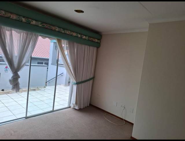 1 BEDROOM TOWNHOUSE FOR SALE IN TERENURE